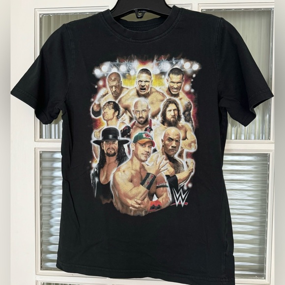 WWE superstar youth T-shirt - Picture 2 of 4